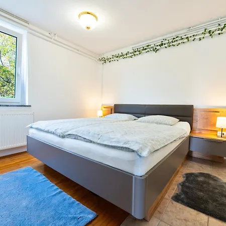 Forest View Retreat - Nature Escape Apartment *