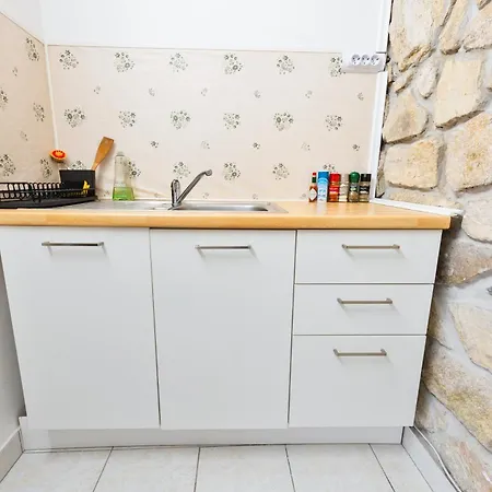 Forest View Retreat - Nature Escape Apartment Slovenska Bistrica