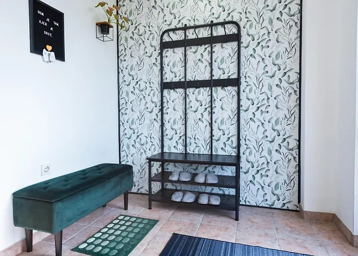 Forest View - Sauna & Nature Escape Apartment